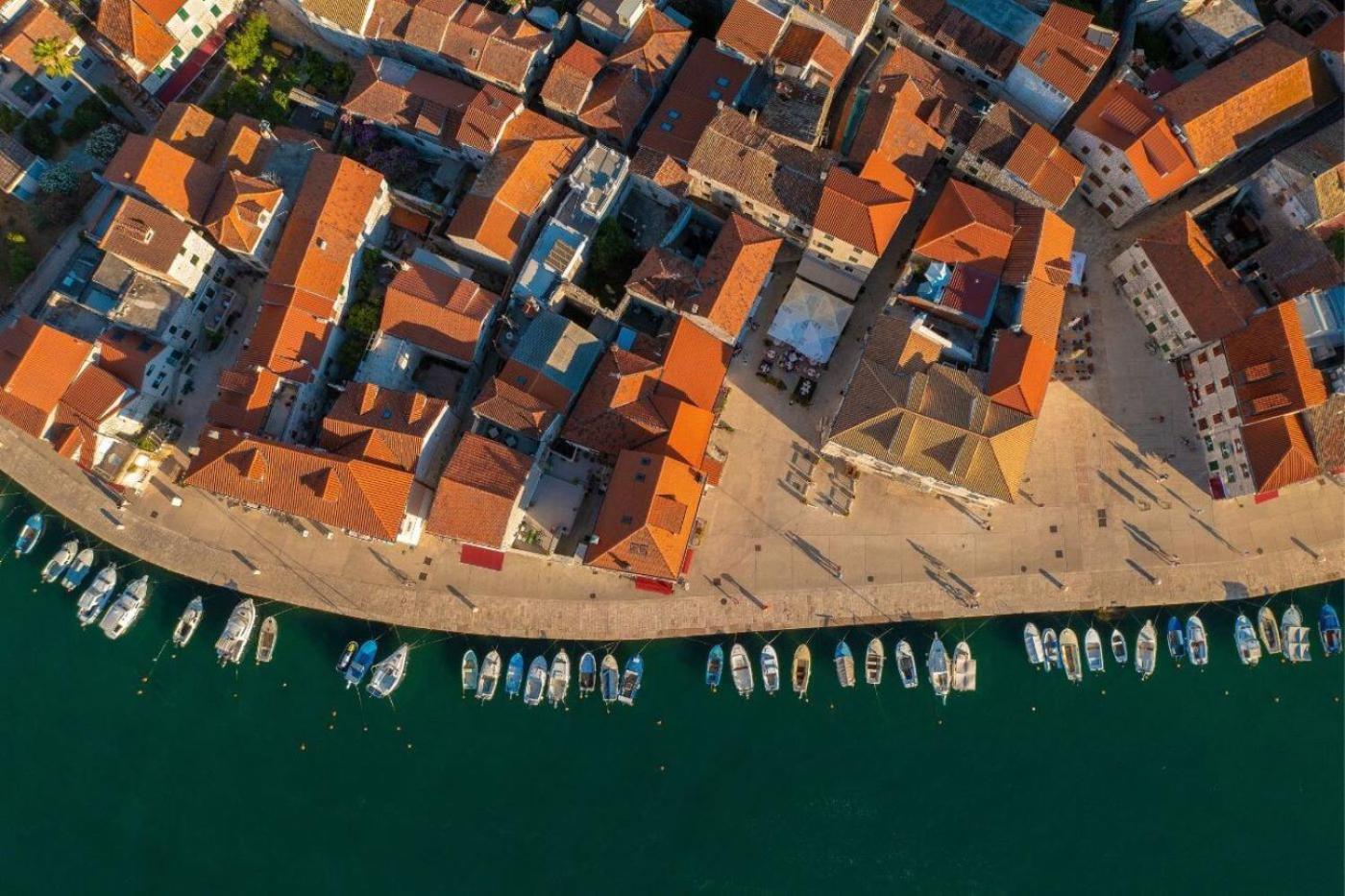 Lili Sunset Lägenhet Stari Grad  Exteriör bild